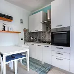 L'aquilone - Casa Sulla - Baia Di Porto Rafael * パラーウ
